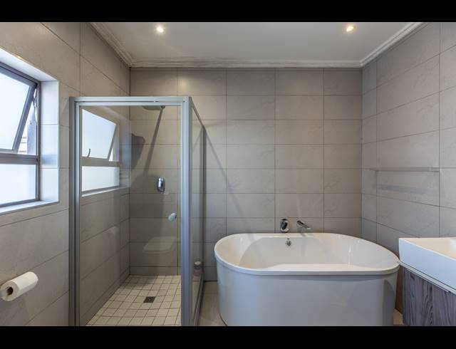 3 BEDROOM HOUSE FOR SALE IN BRYANSTON
